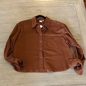 NWT Gap Factory women’s corduroy crop button down size M rust brown